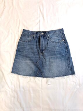 Madewell Classic Blue Rigid Denim A Line Mini Skirt - Raw Hem Size 28